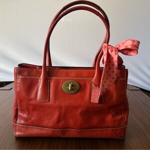 Vintage Coach Hampton Madeline